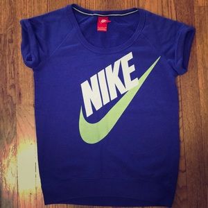 Nike short sleeve sweatshirt